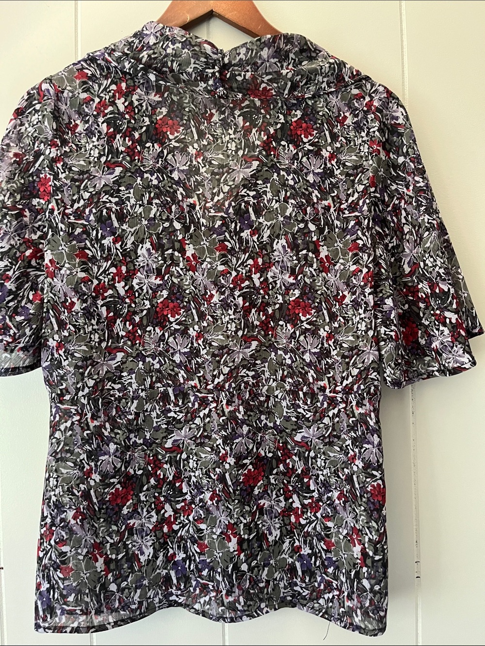 Floral V-Neck Short-Sleeve Women’s Top - Black with Red & Lavender - Picture 9 of 9